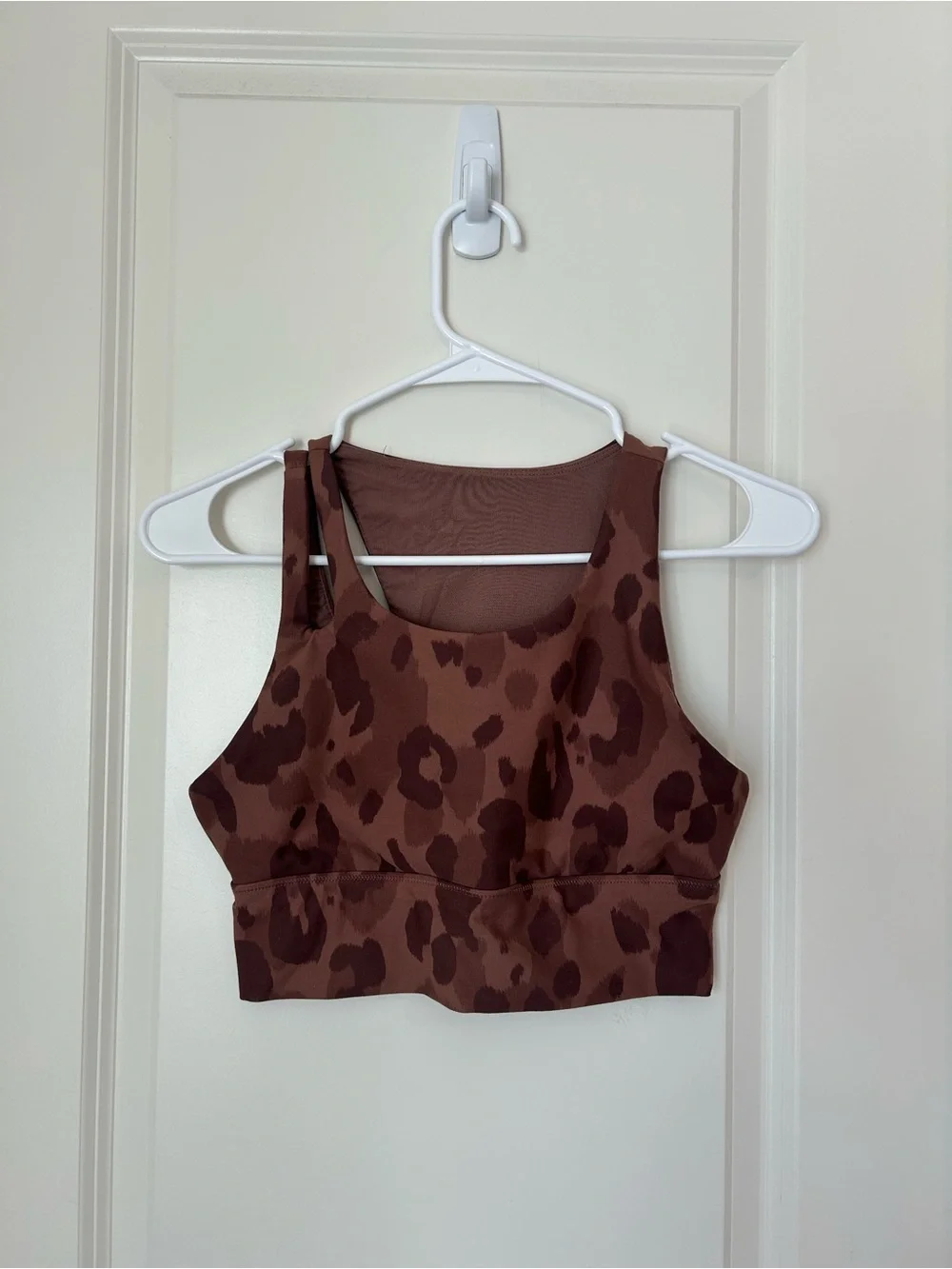 Leopard Print Stretch Sports Bra in Brown